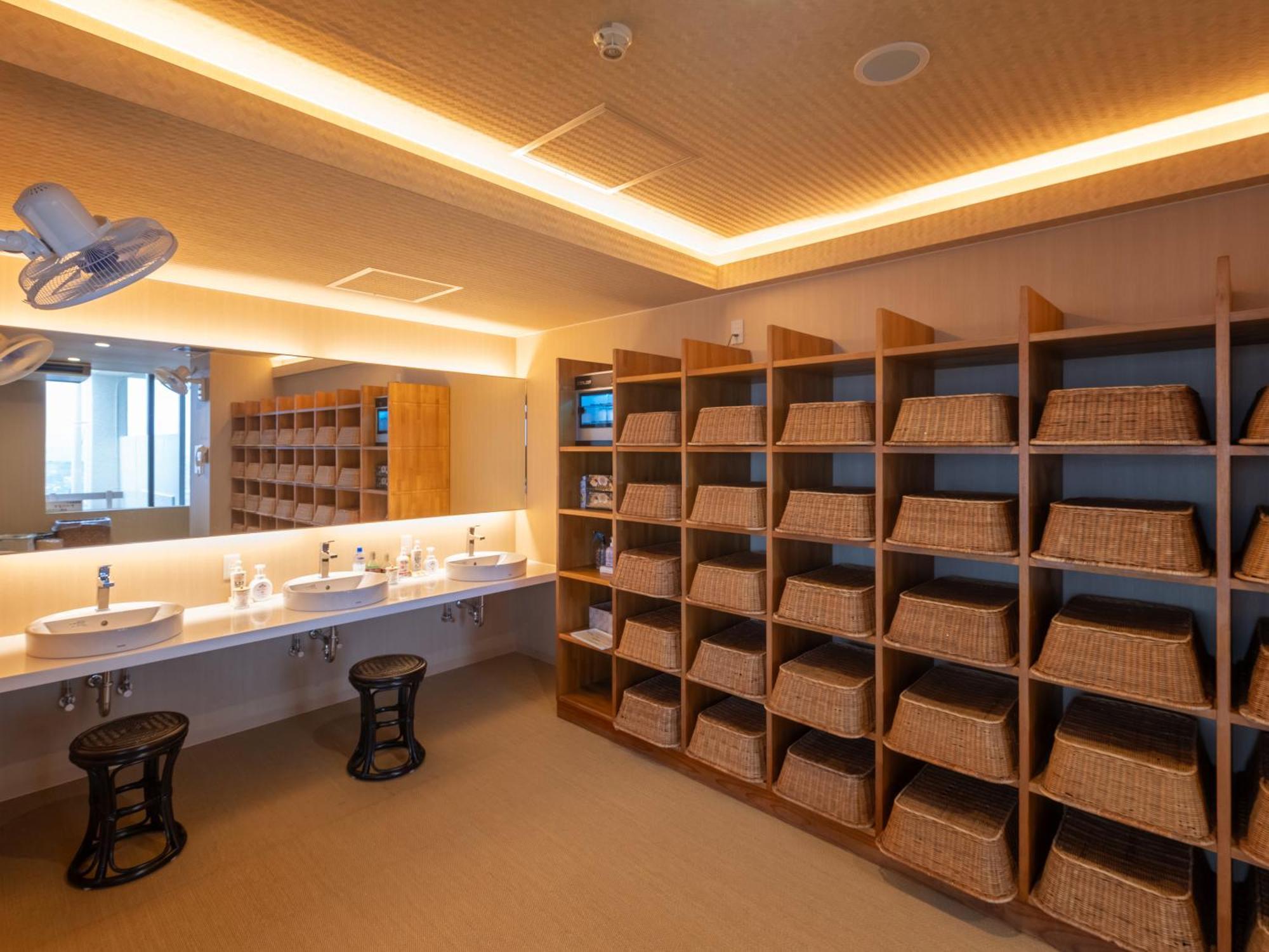 Mikuma Hotel Хита Екстериор снимка
