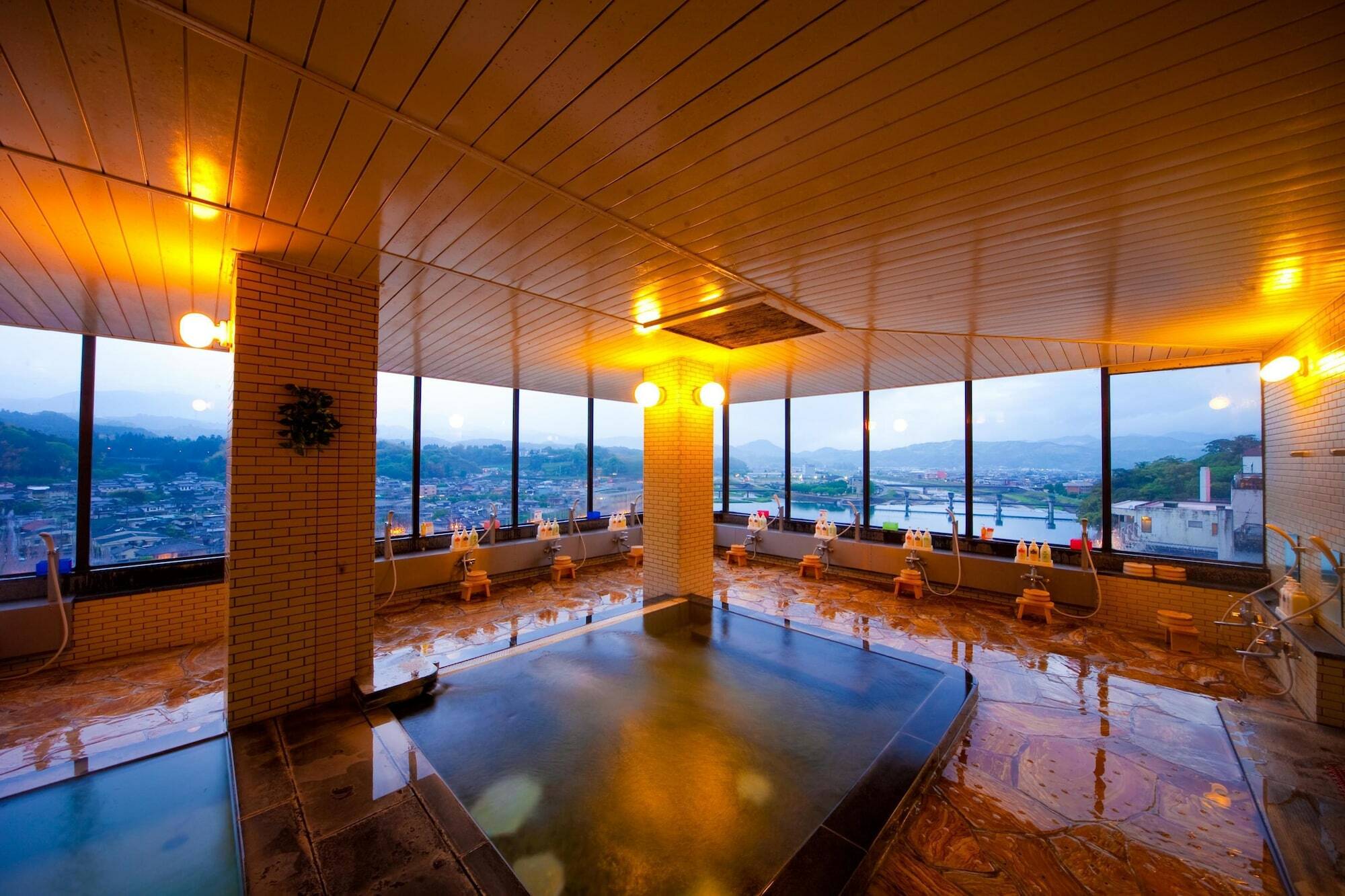 Mikuma Hotel Хита Екстериор снимка